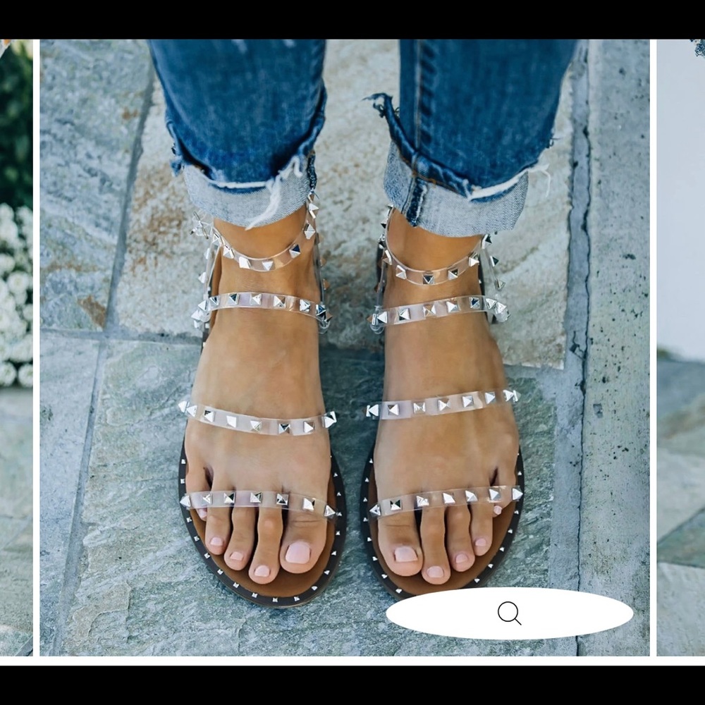 Vici boutique sandals, NWT